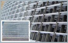 正豐供應(yīng)電焊網(wǎng)片 專業(yè)防護欄生產(chǎn)廠家，訂購熱線15130836093